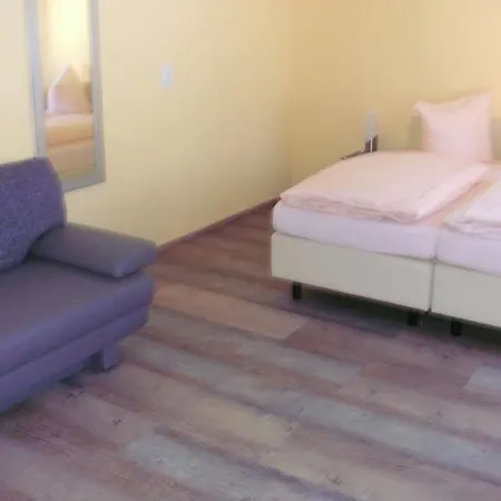 Am Hindenburgplatz Hotel