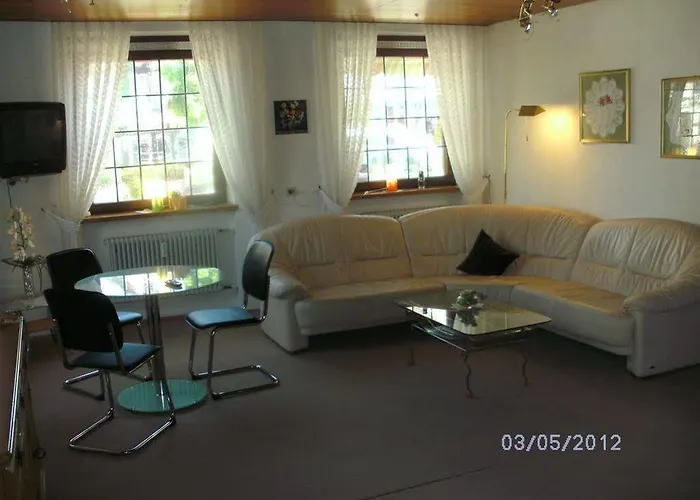 Am Hindenburgplatz 3*